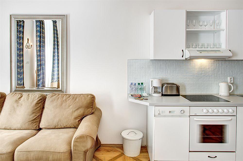 6 Continents Apartments By Adrez Прага Экстерьер фото